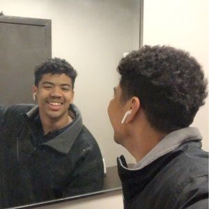 Meet your Posher, Carlos